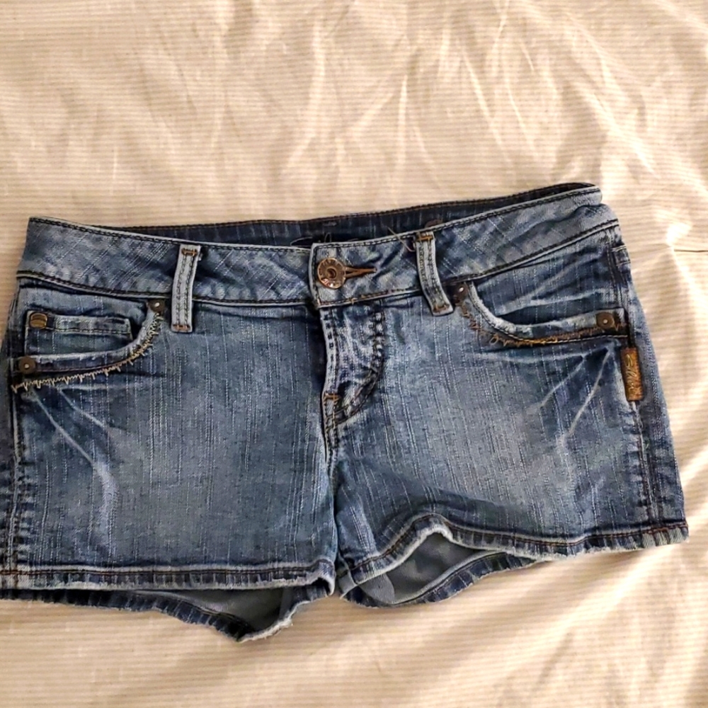 Silver Sadie Shorts, 27